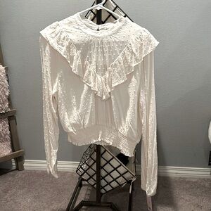 Super cute top new with tags